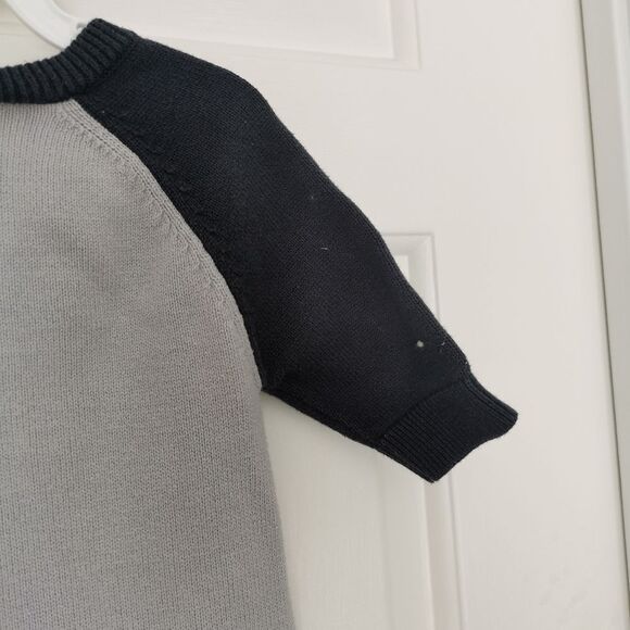 2/$20 Baby Gap knit bodysuit size 0-3 - Picture 4 of 5